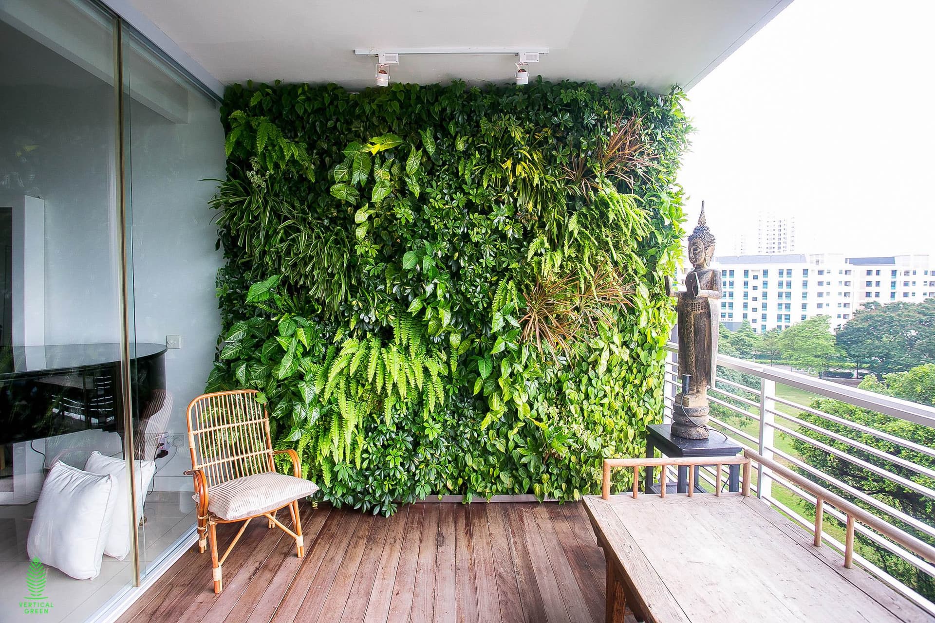 green walls 1